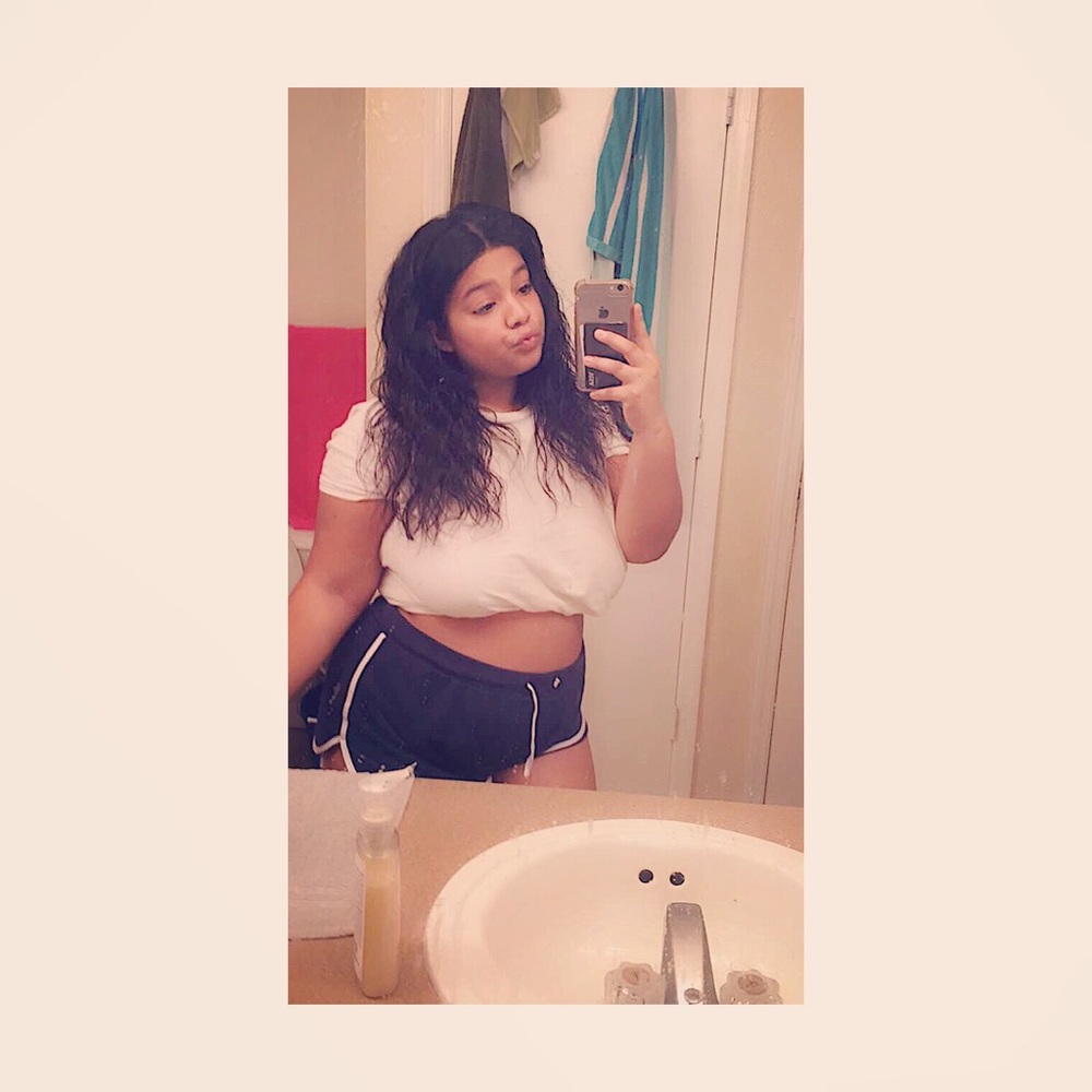 Meet your Posher, Stephanie